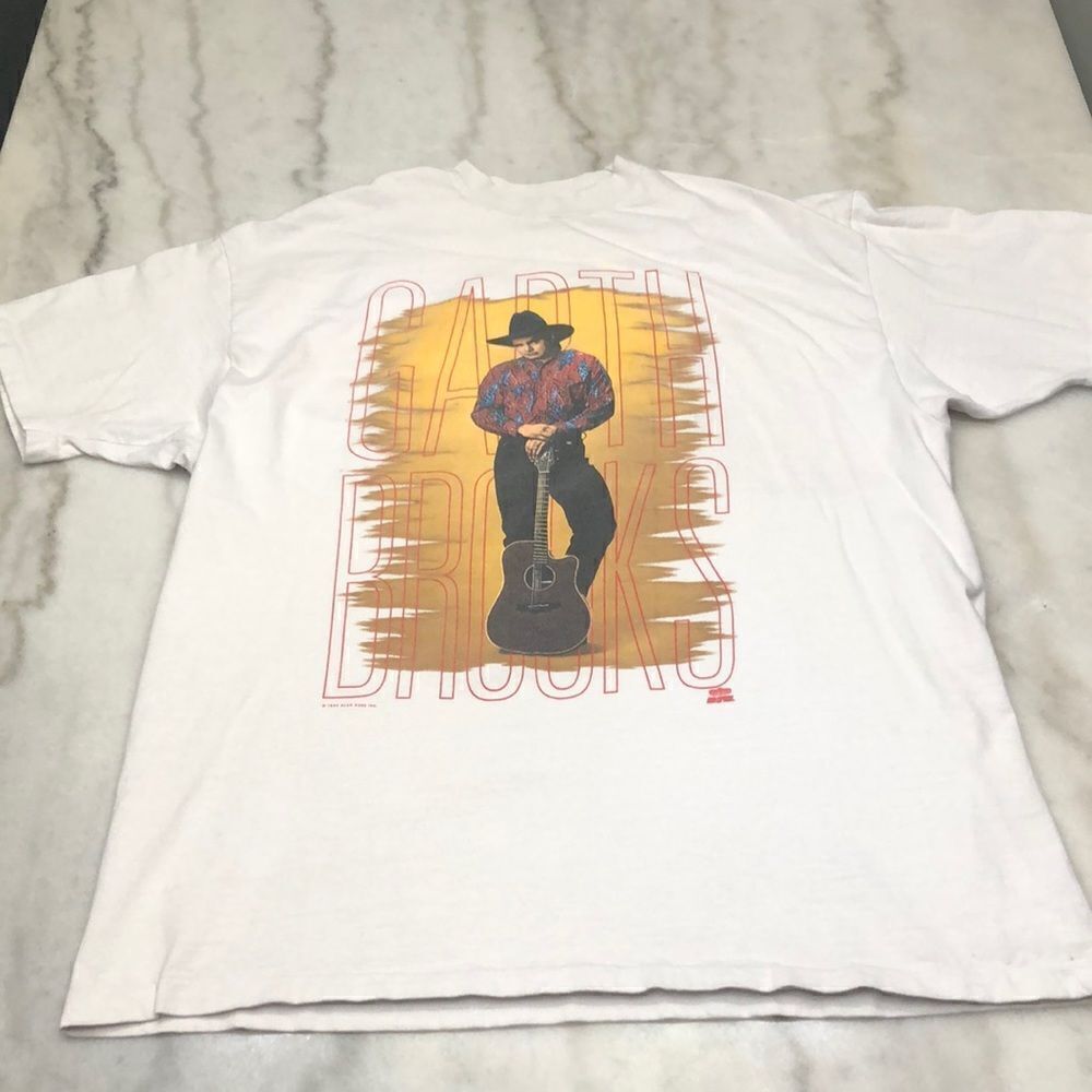Vintage 1992 Garth Brooks Single Stitch Made in USA Size XL 100% Cotton